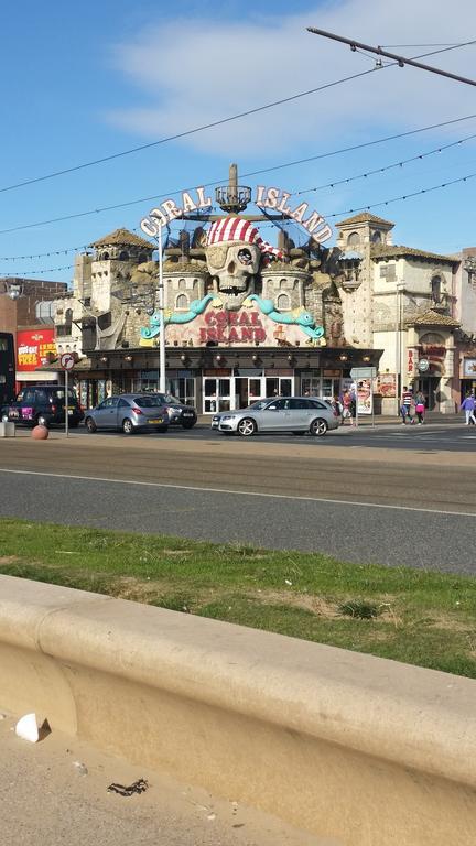 Somerville Hotel Blackpool Exterior photo